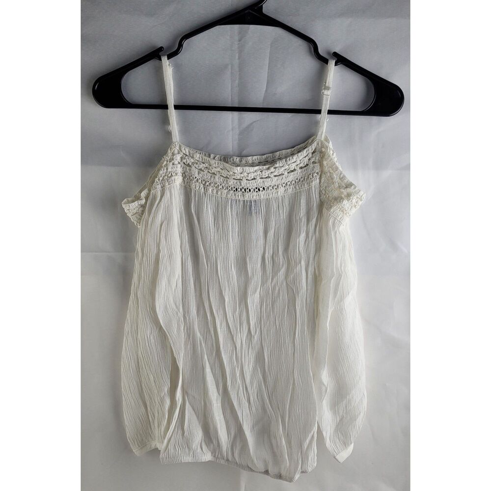 A. Byer white crinkle gauze cold shoulder camisole blouse Sz Small